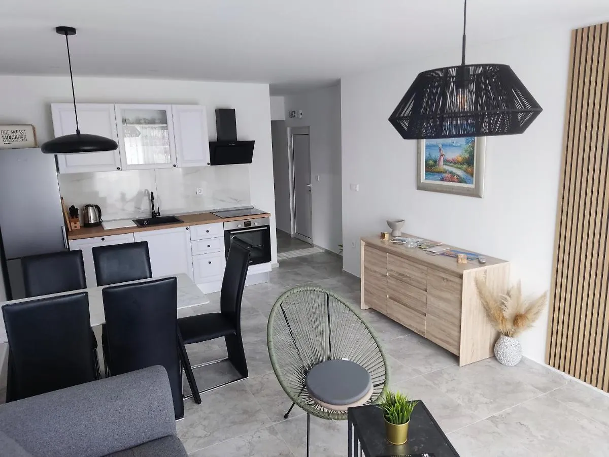 Apartment Ivante Kastela 0*,  Croatia